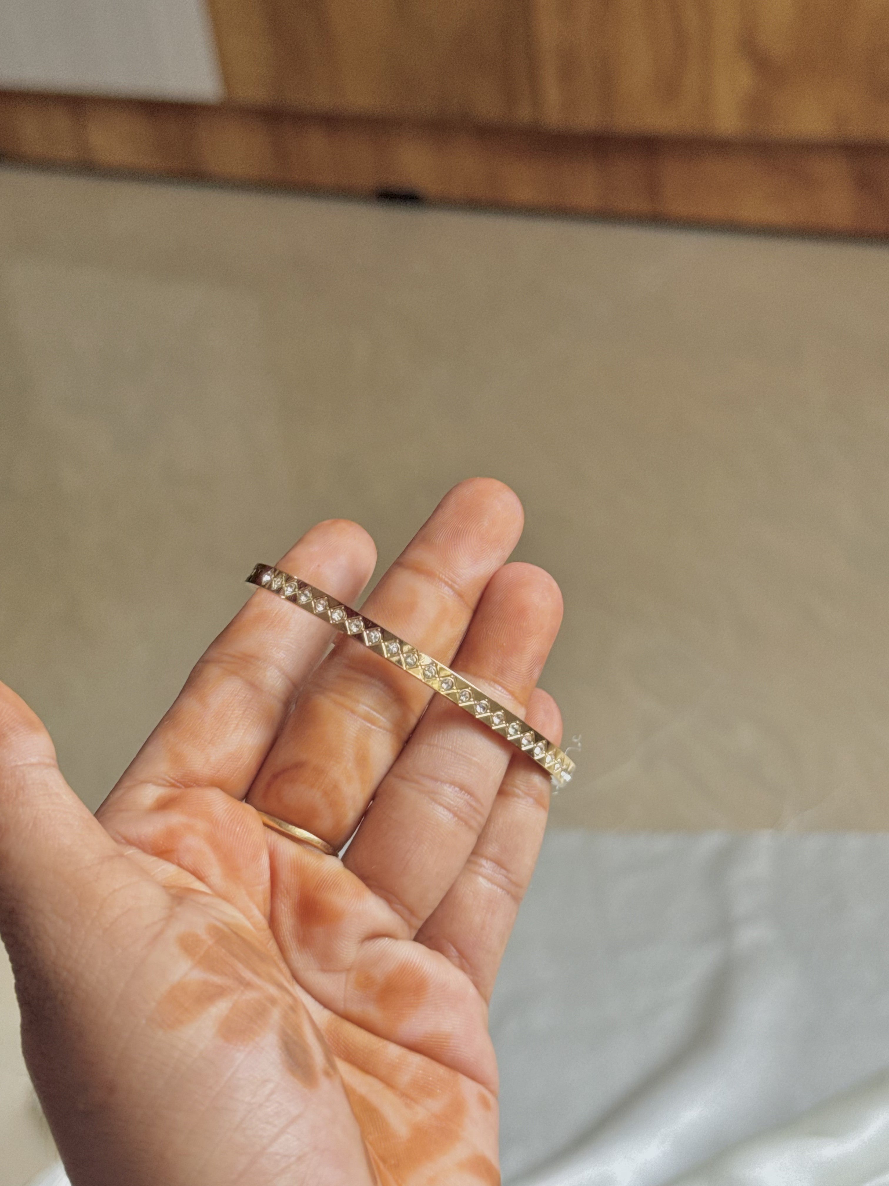 Kore White Stone Bangle