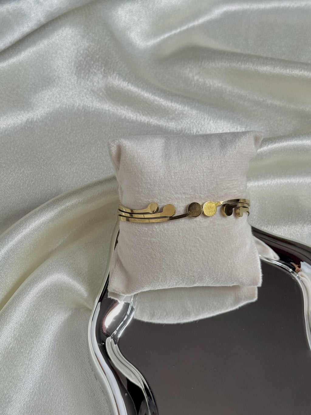 Round Bangle