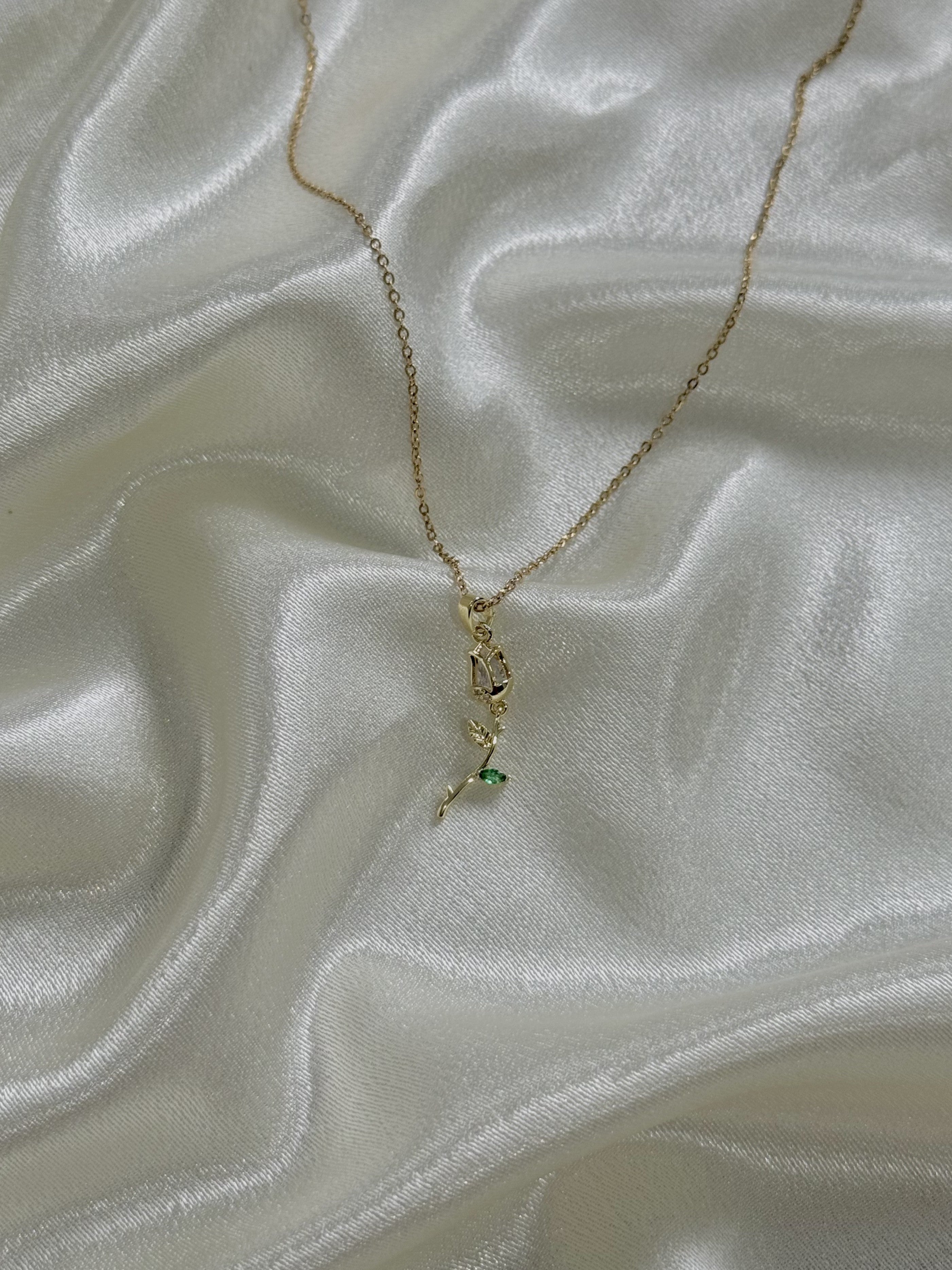 Rose of Grace Necklace (White)