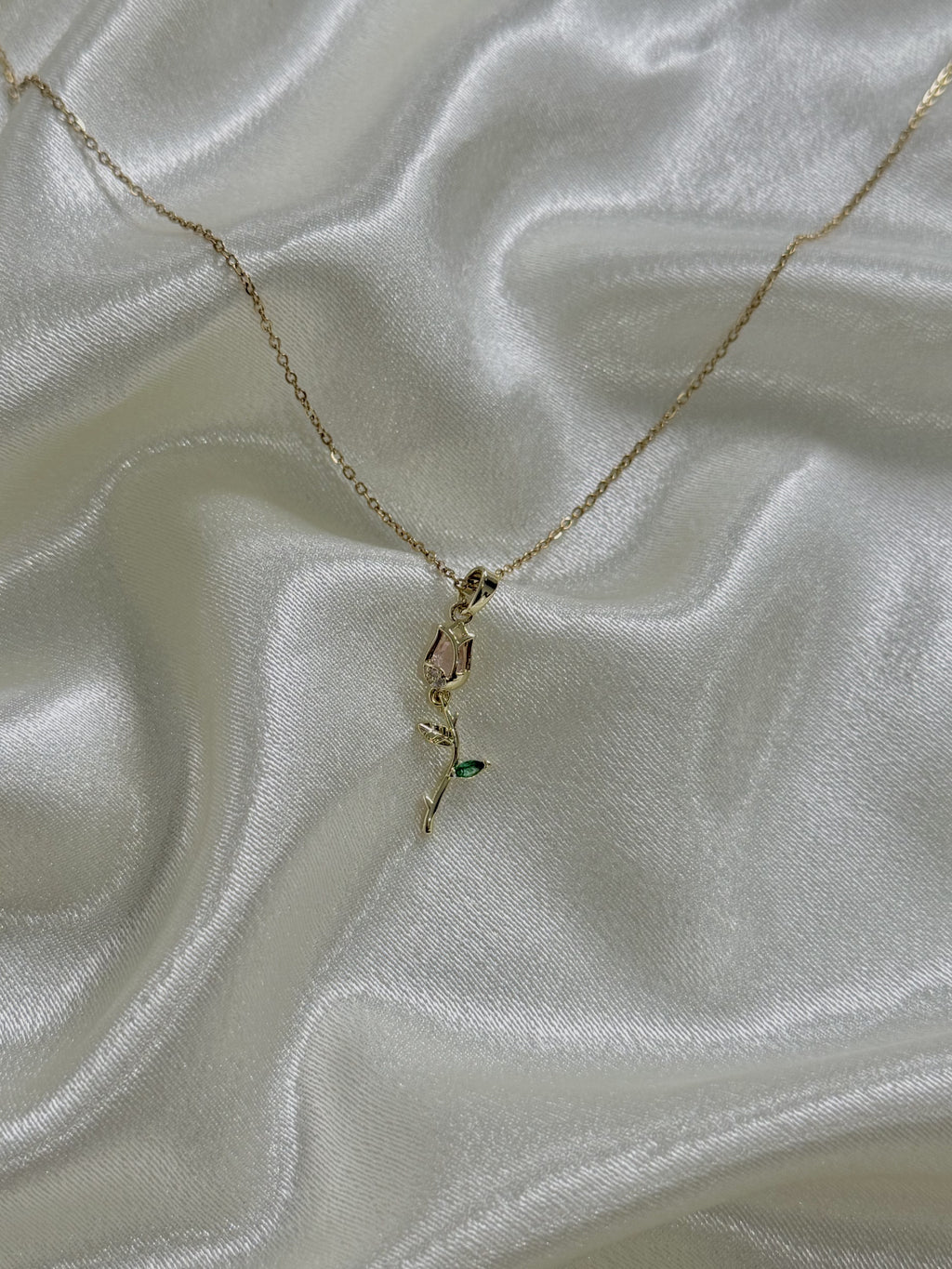 Rose of Grace Necklace (Baby Pink)