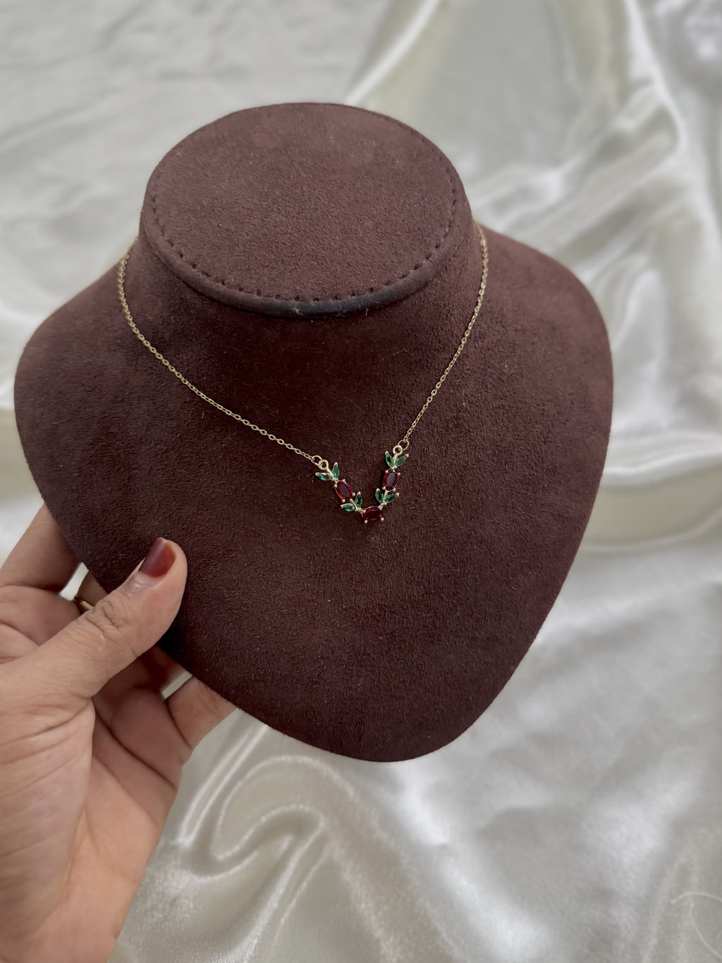 Crystal Laurel Necklace (Red)