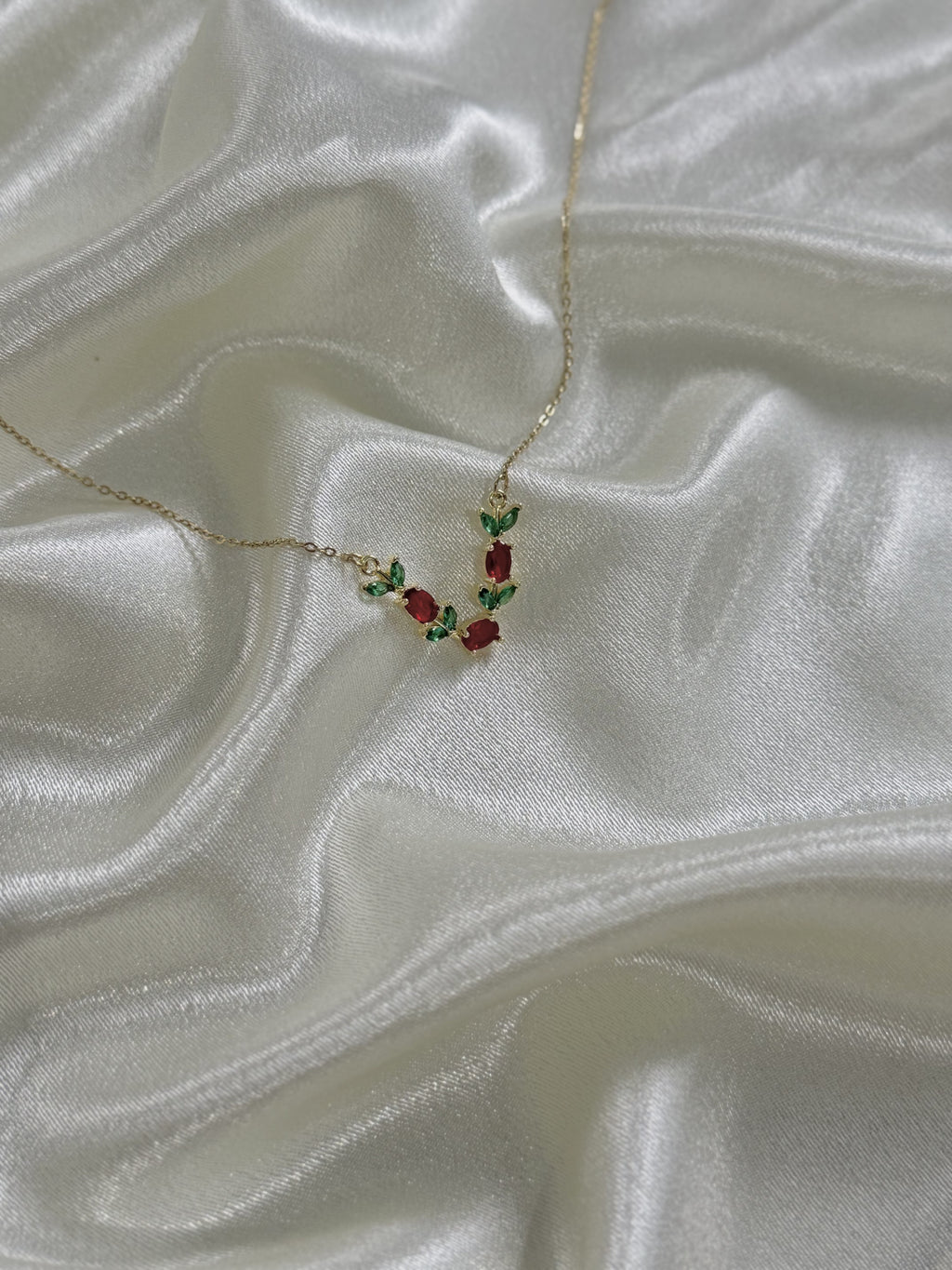 Crystal Laurel Necklace (Red)