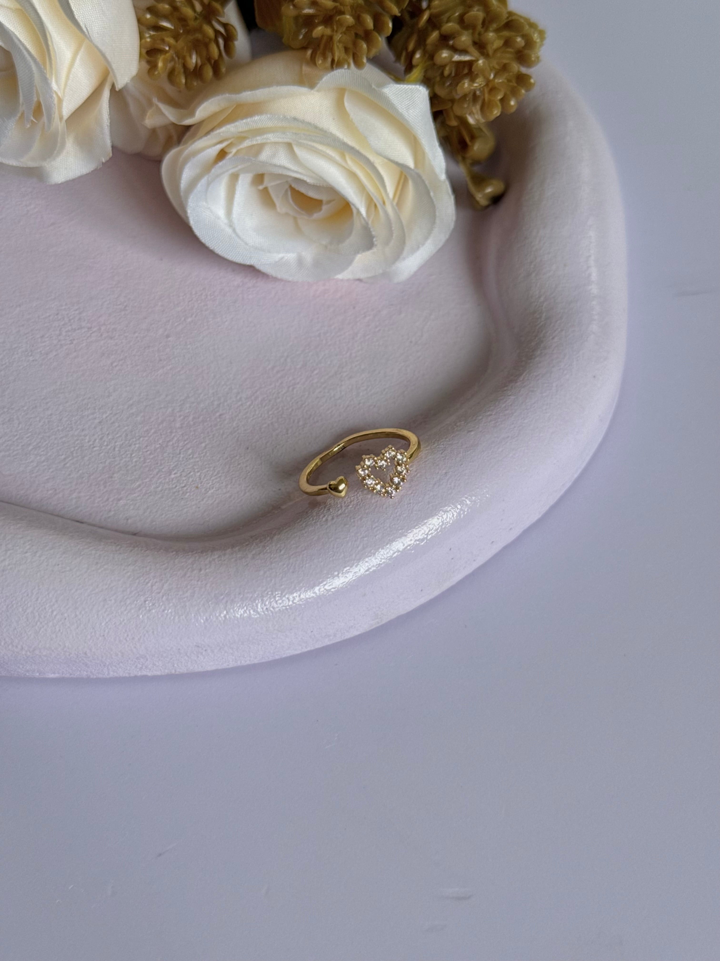 Crowned heart ring