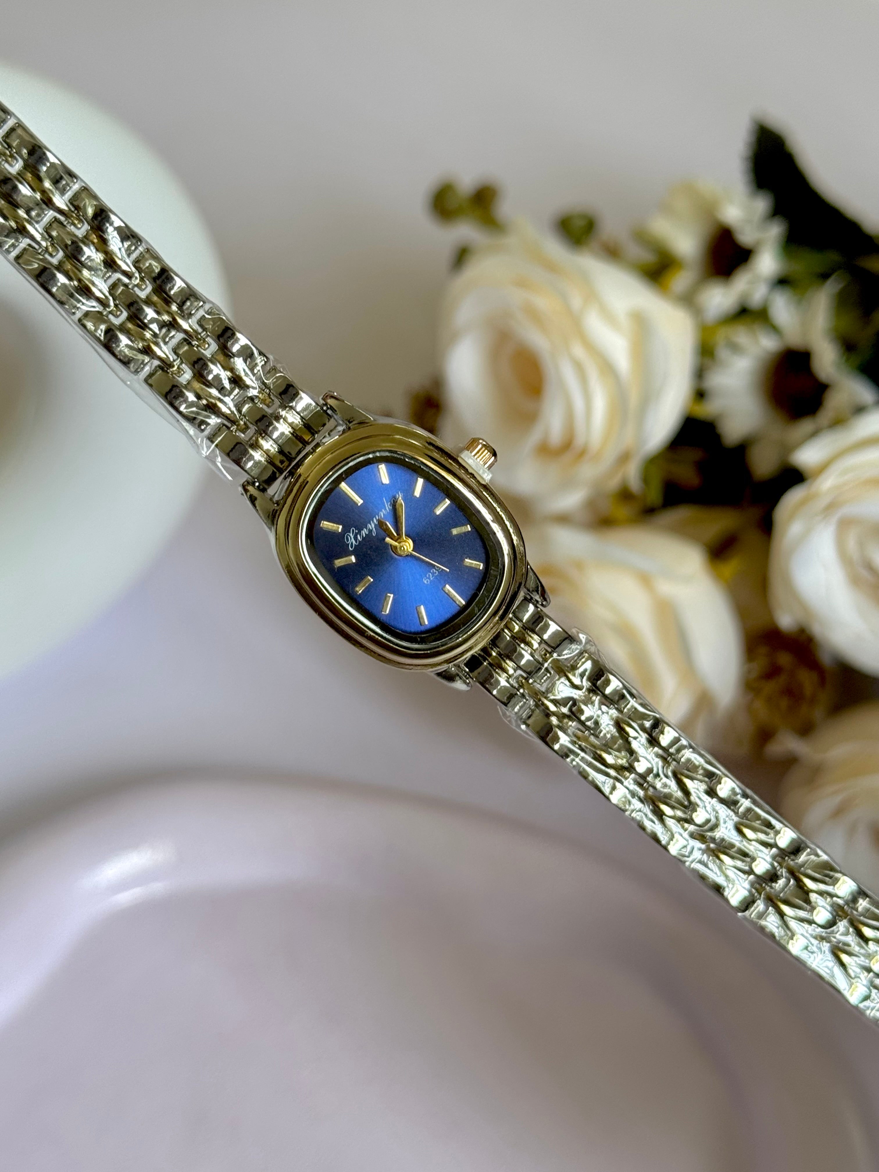 Timeless Blue watch (silver)