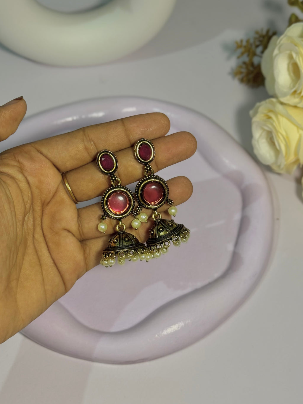 Meher Jhumka (red)