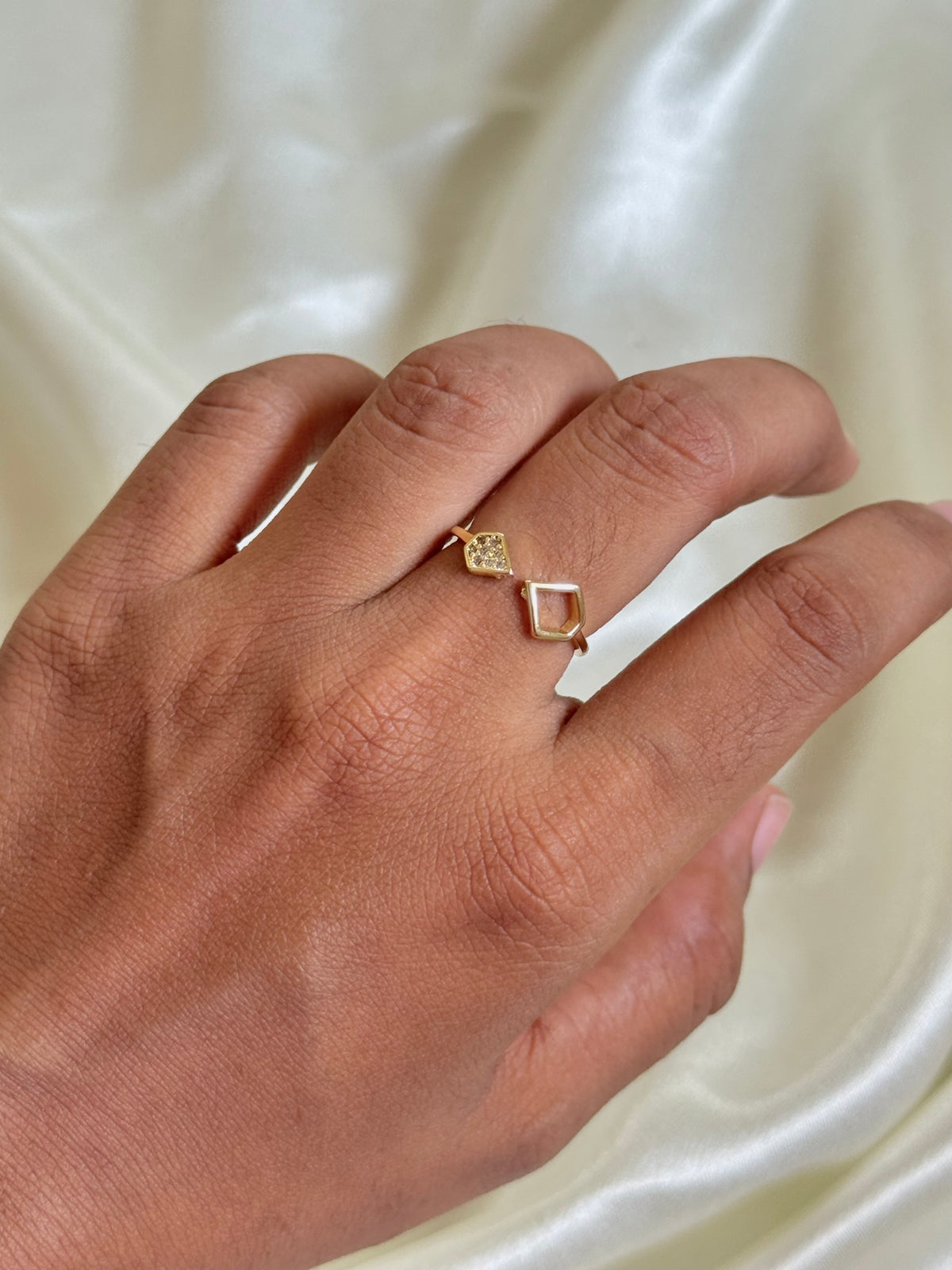 Aveline Ring