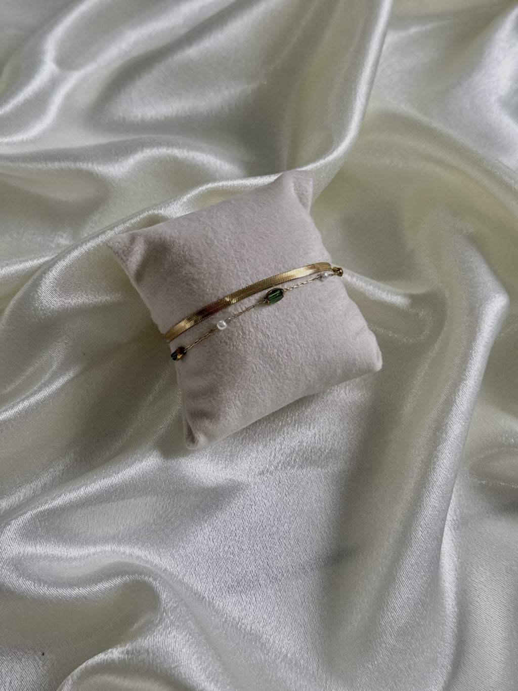Green & White Pearl Double Layer Bracelet
